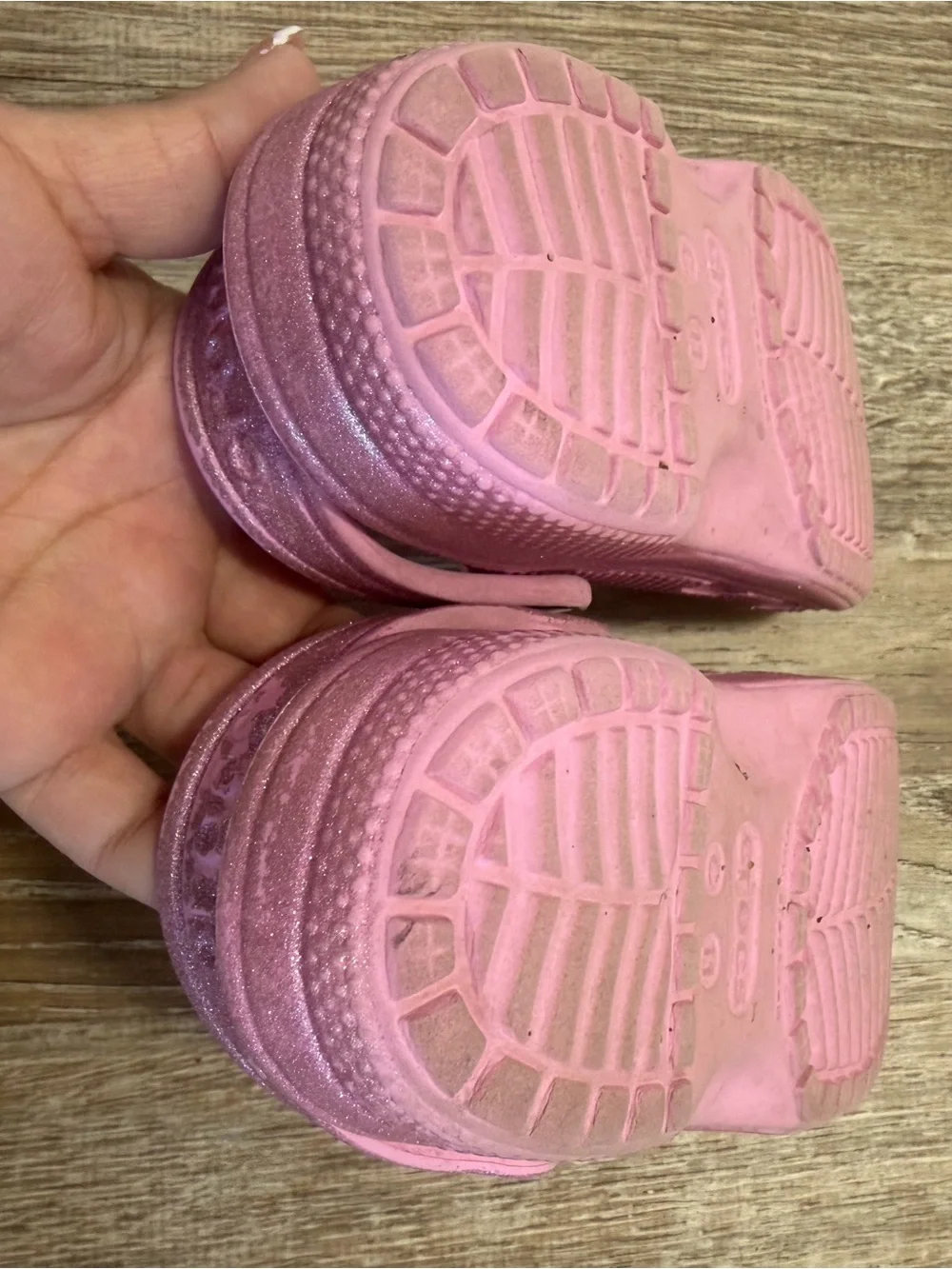CROCS sparkly pink